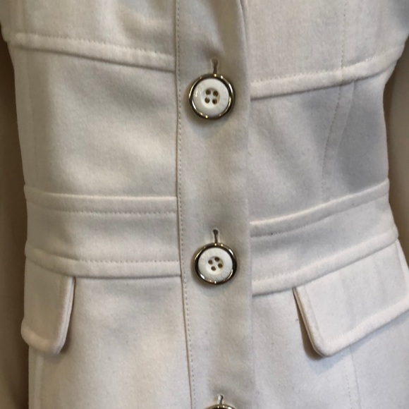 Tan jacket - Picture 6 of 6